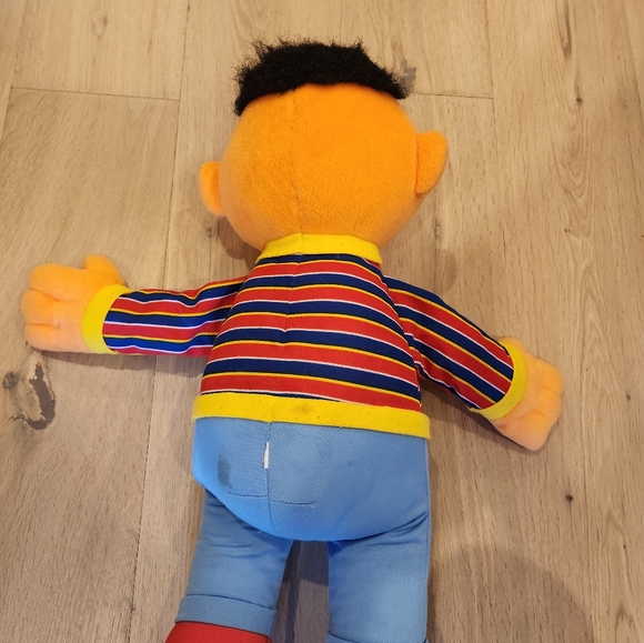 Large Ernie stuffed toy/plush - Picture 2 of 3